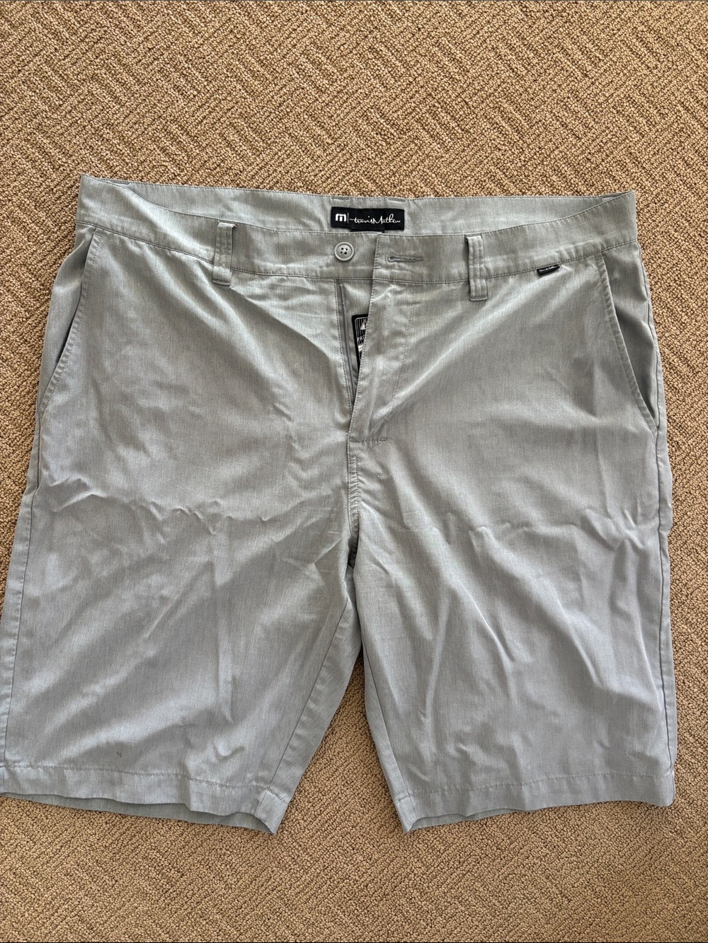 Travis Mathew Men’s Light Gray Flat-Front Golf Shorts